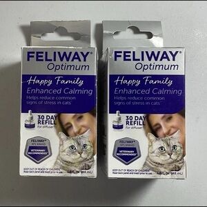 Lot Of 2 Feliway Optimum Happy Family Enhanced Calm Cat Diffuser Refills EX 8/26